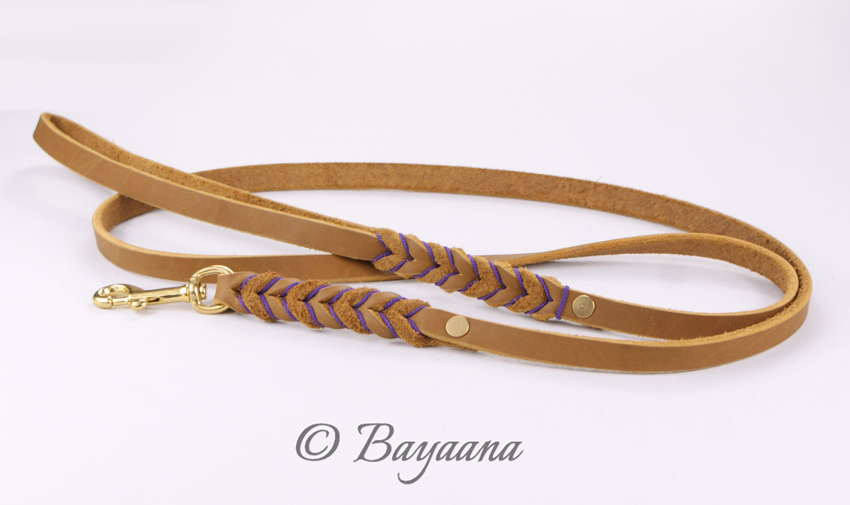 Oiled leather lead with braided embellishment